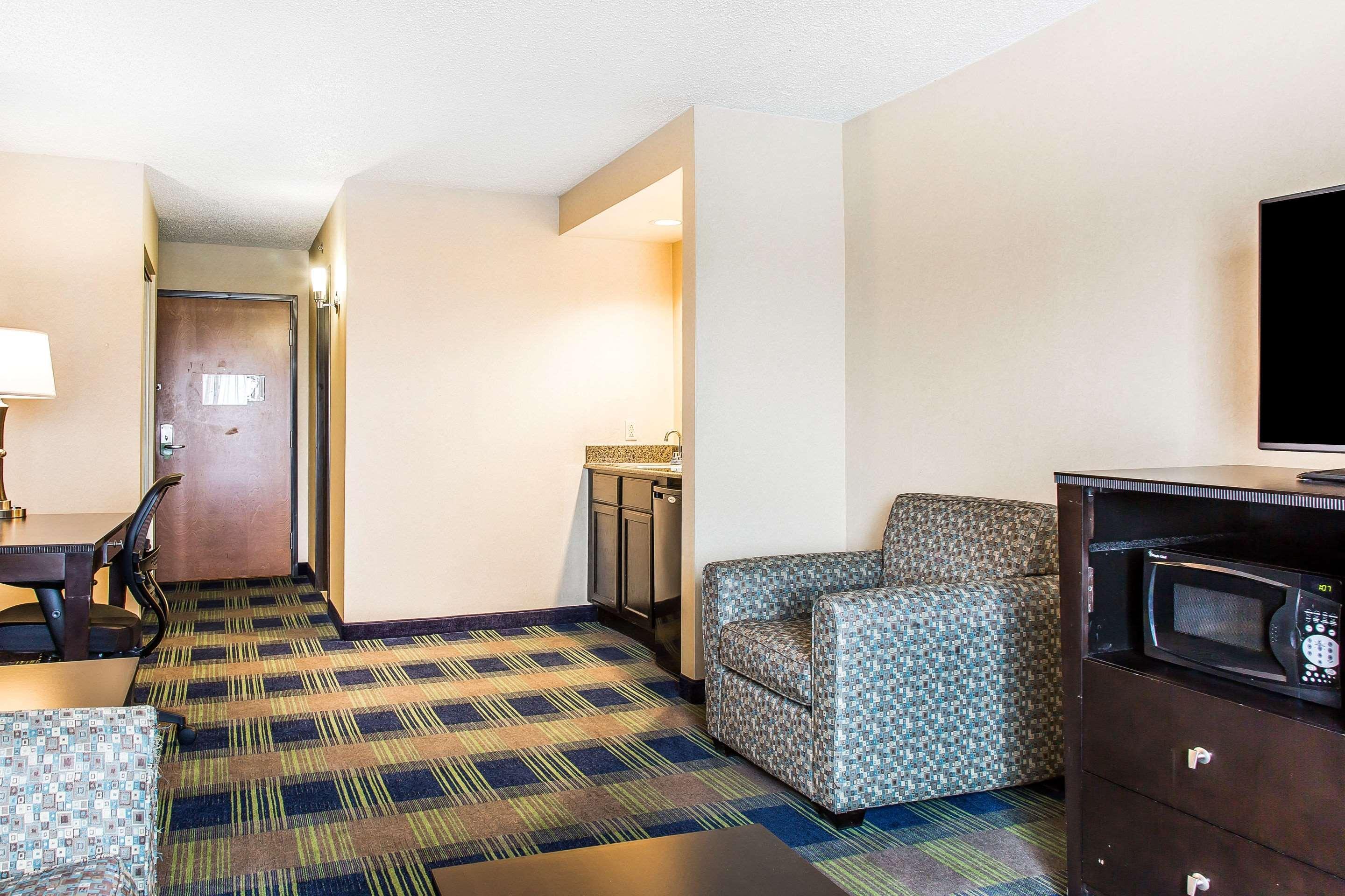 Comfort Inn & Suites Meriden Zewnętrze zdjęcie